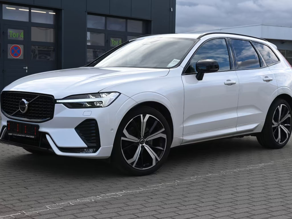 Volvo XC60 AWD Ultimate Dark