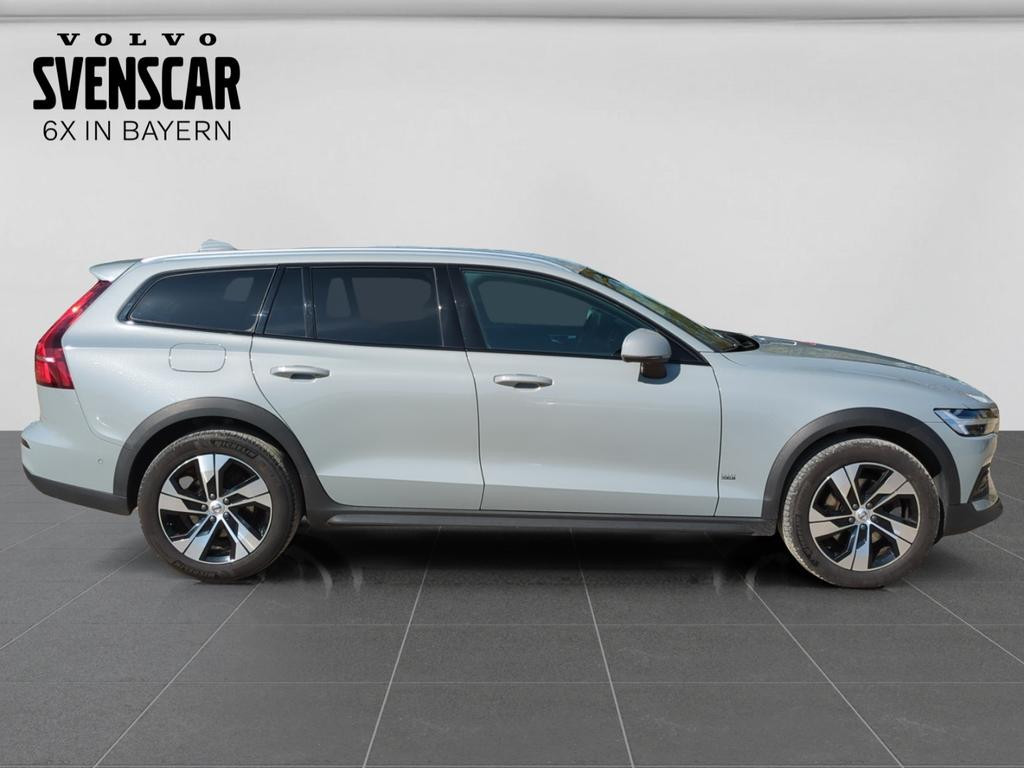 Volvo V60 Cross Country