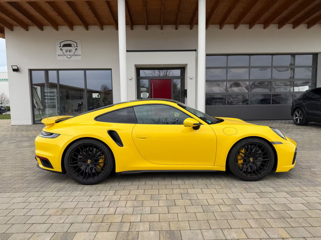 Porsche 911 Turbo 992