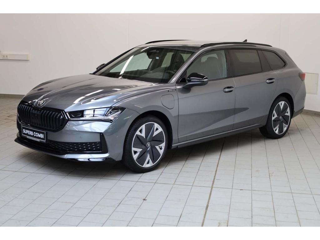 Skoda Superb Combi Sportline iV 1.5 TSI