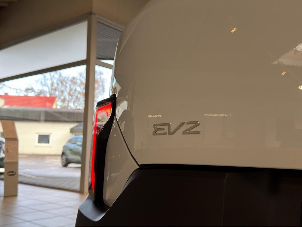 Kia EV2