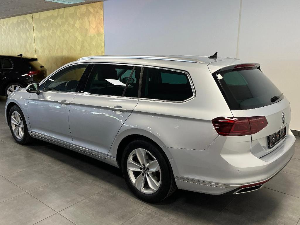Volkswagen Passat DSG Variant 2.0 TDI Elegance Elegance