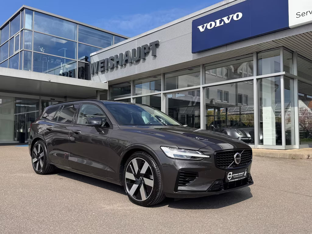 Volvo V60 AWD T8 Plus Dark