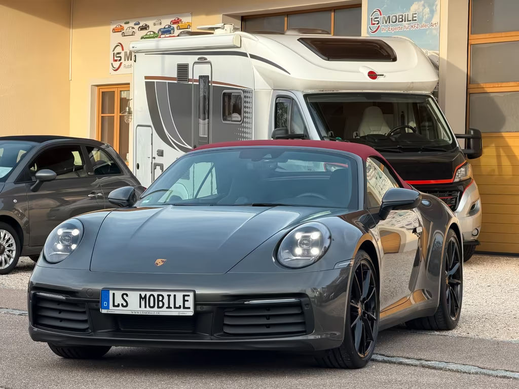 Porsche 911 992 Carrera Cabriolet