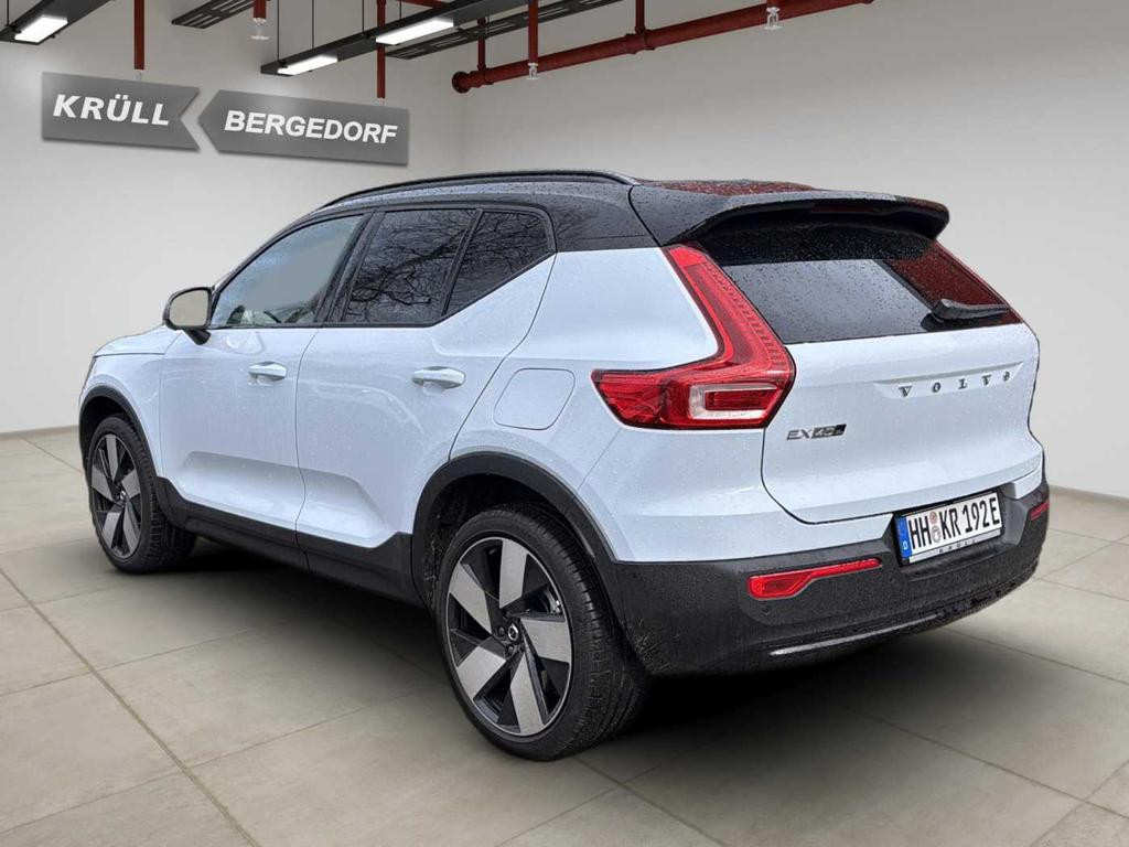Volvo EX40