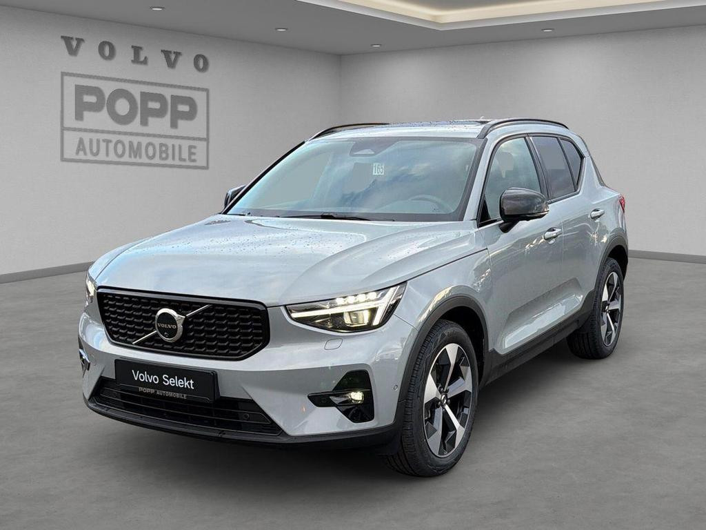 Volvo XC40 Plus Dark