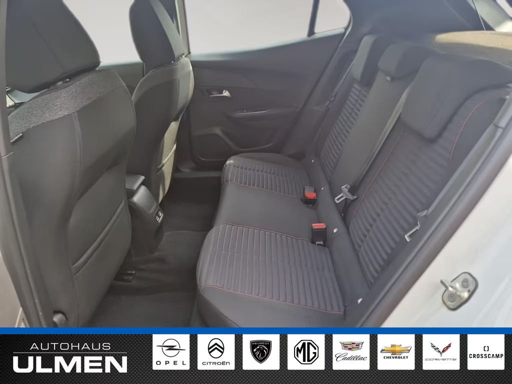Peugeot e-2008