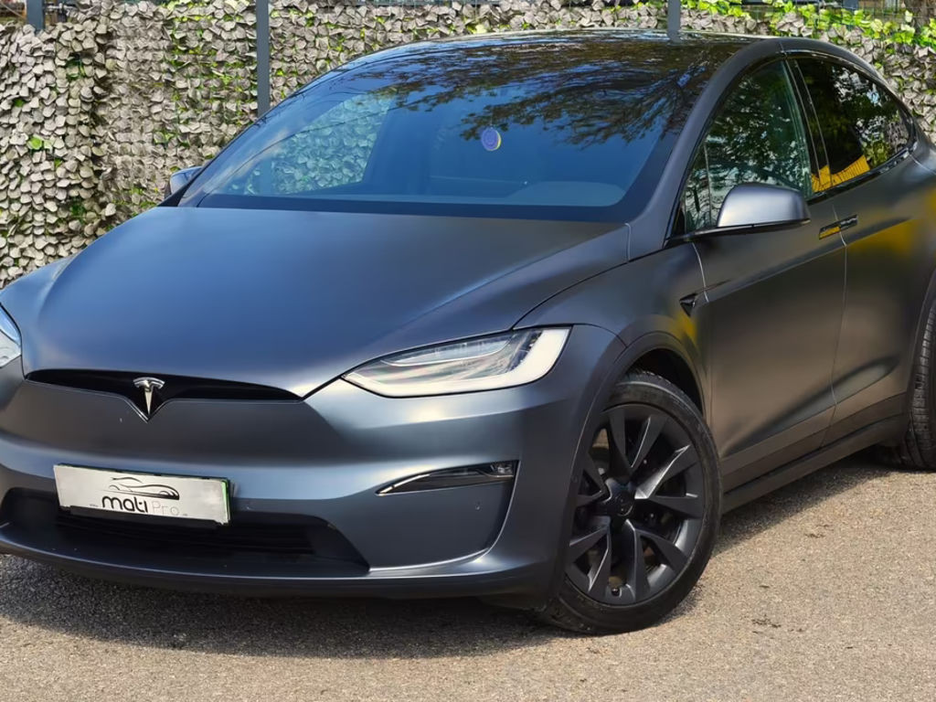 Tesla Model X Plaid