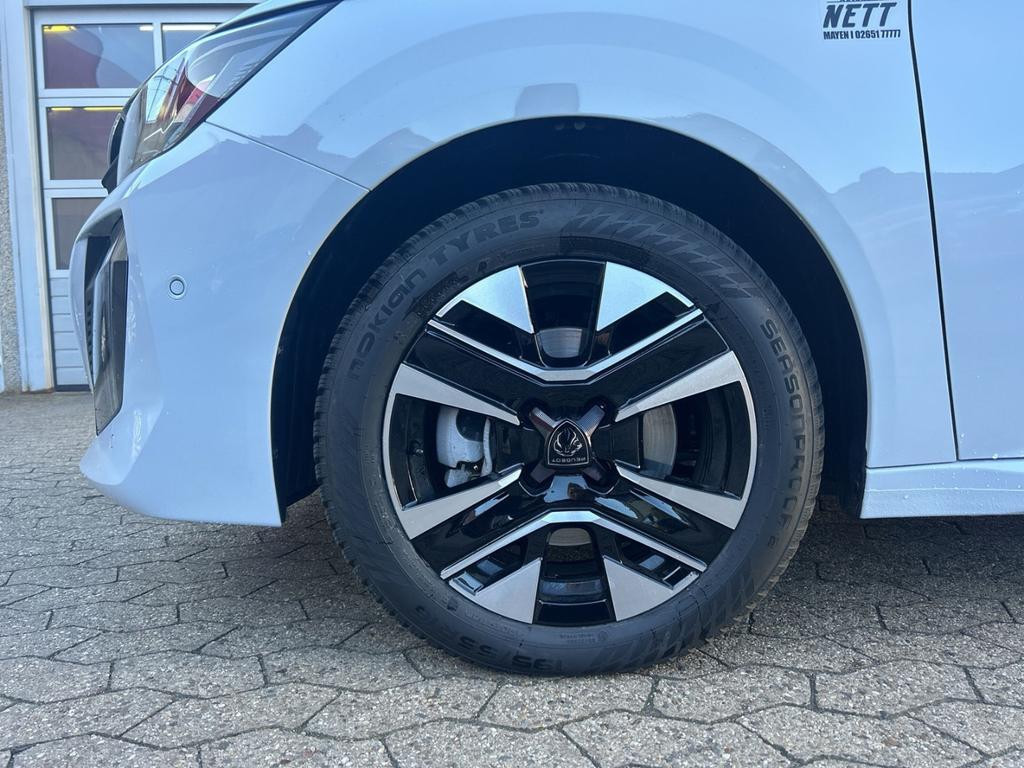 Peugeot e-208