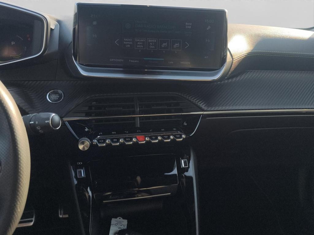 Peugeot e-2008