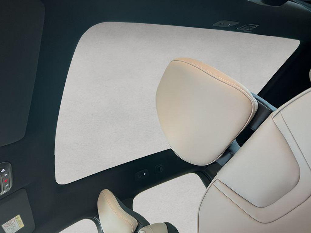 Volvo EX90