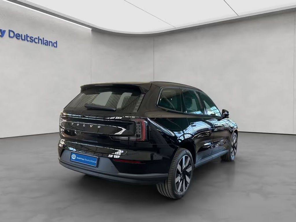 Volvo EX90