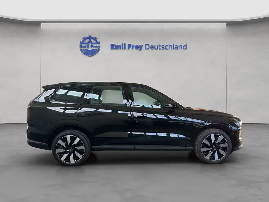 Volvo EX90