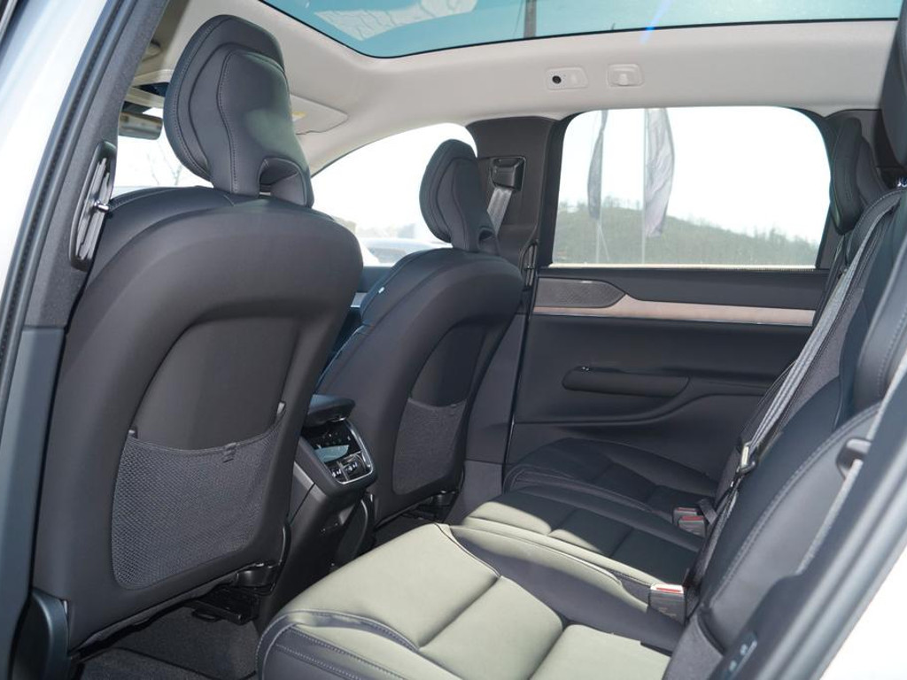 Volvo EX90