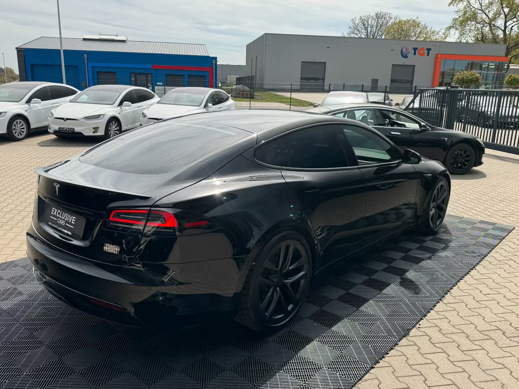 Tesla Model S