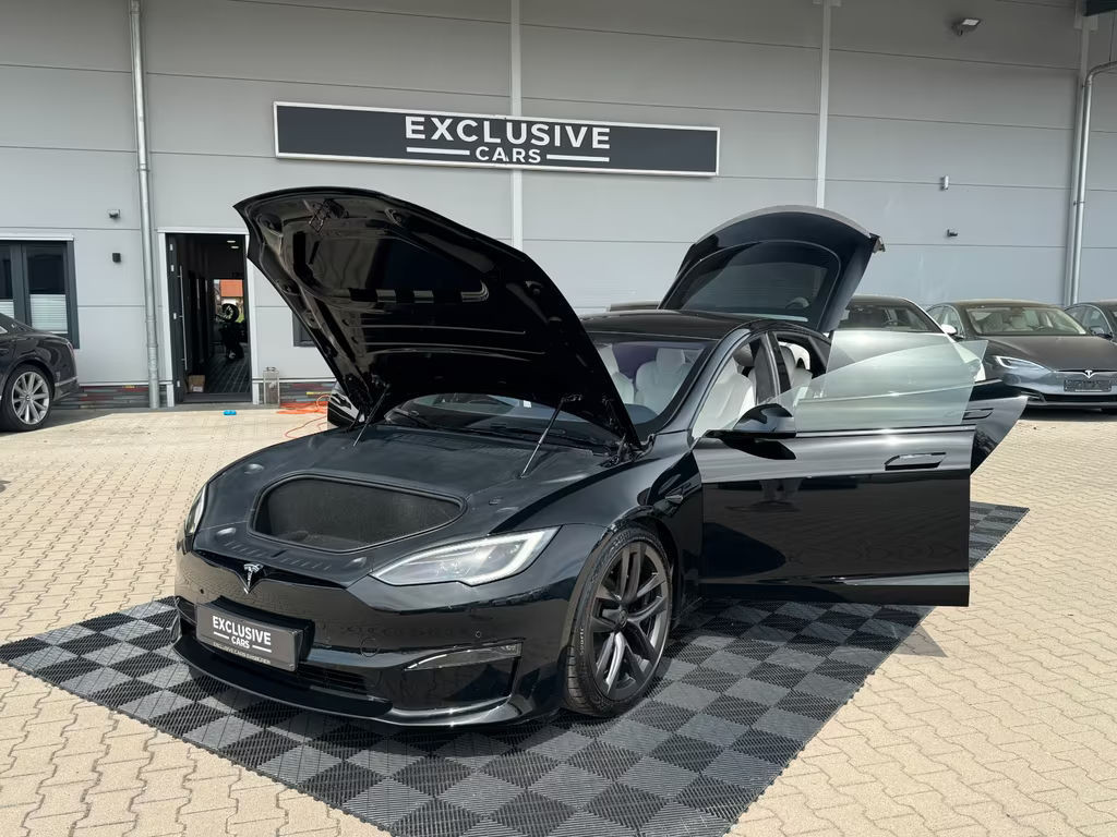 Tesla Model S