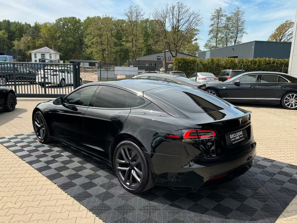 Tesla Model S