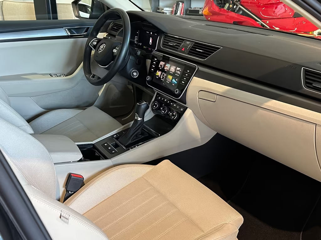 Skoda Superb