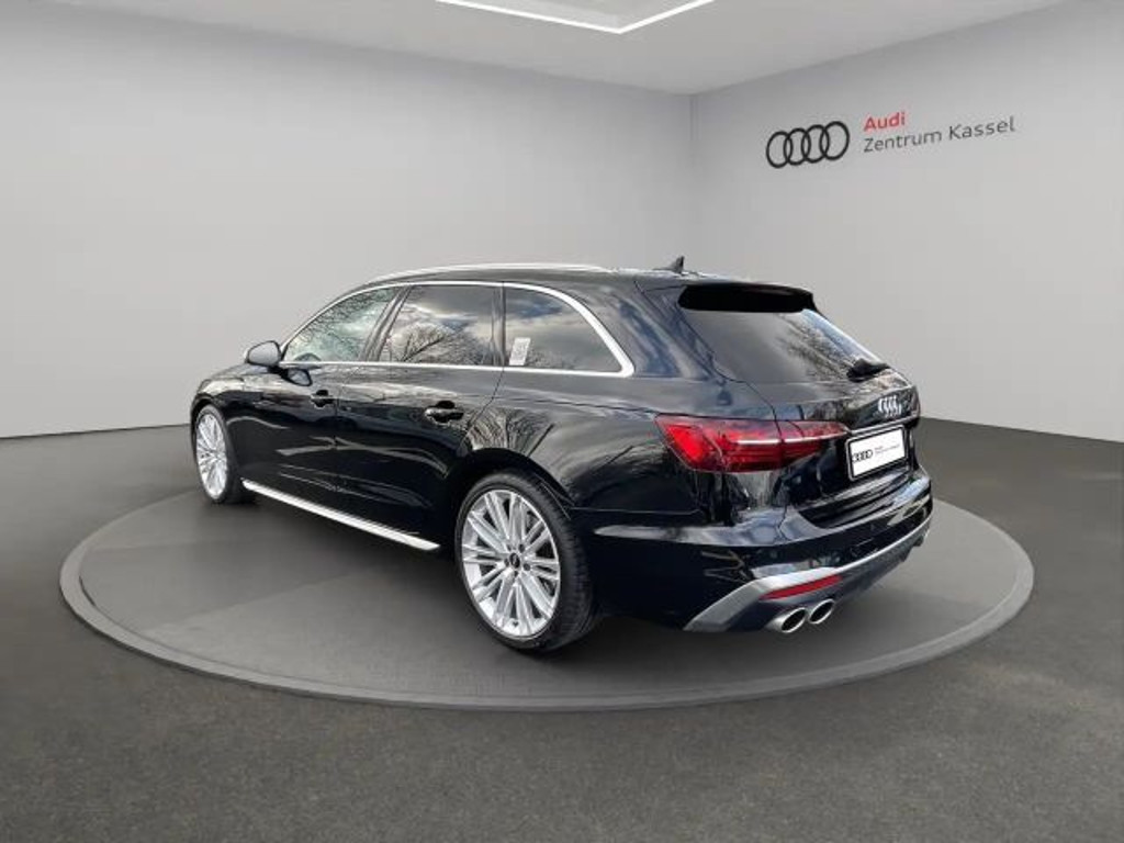 Audi S4