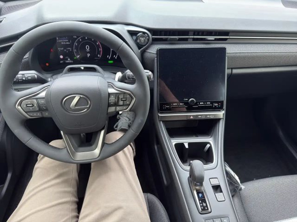 Lexus LBX