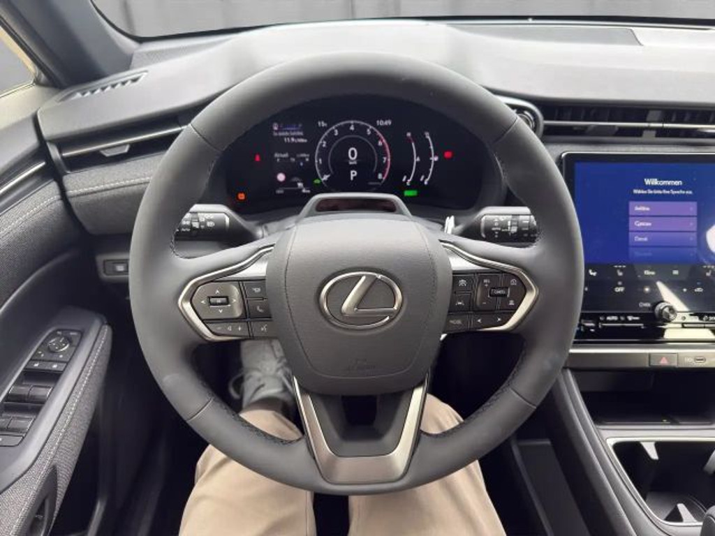 Lexus LBX