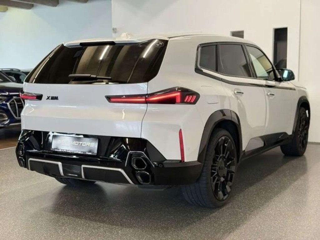 BMW XM
