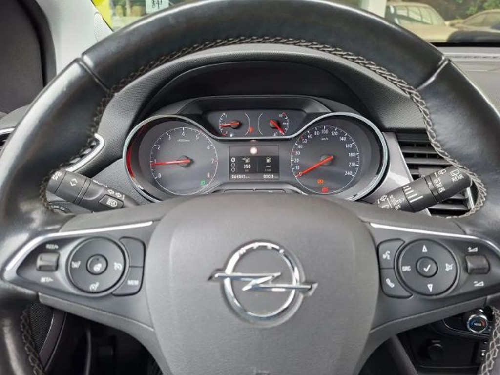 Opel Crossland X