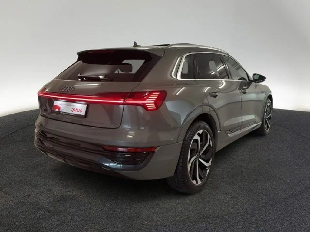Audi Q8 e-tron