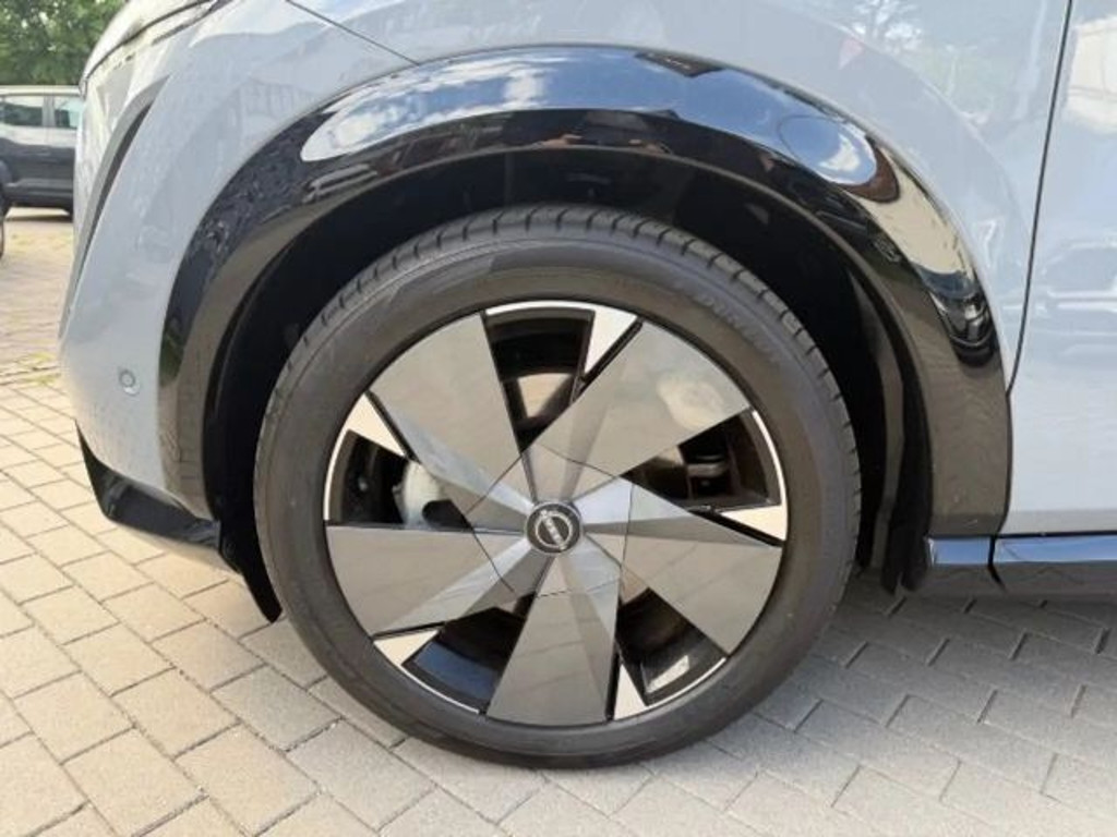 Nissan Ariya