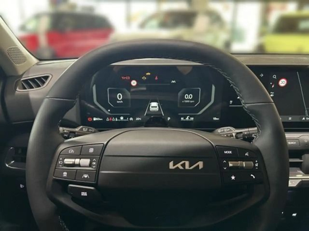 Kia K4