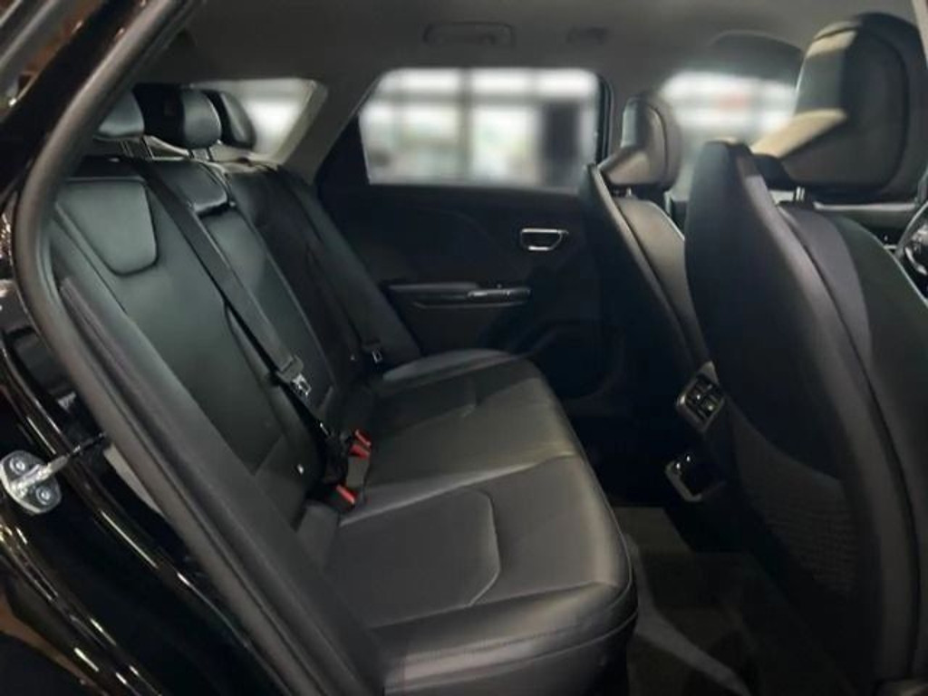 Kia K4
