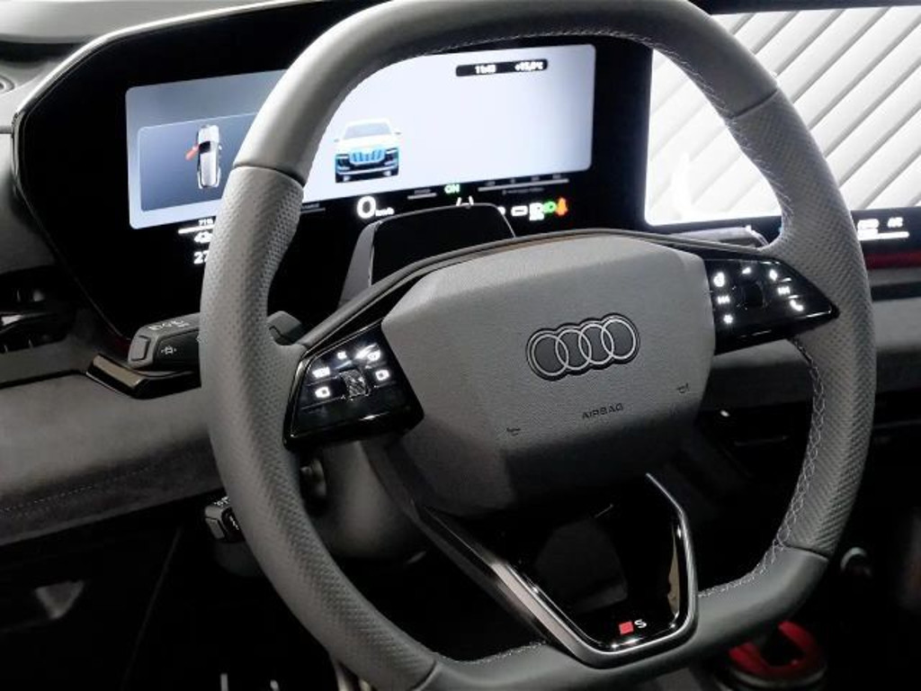 Audi SQ6 e-tron