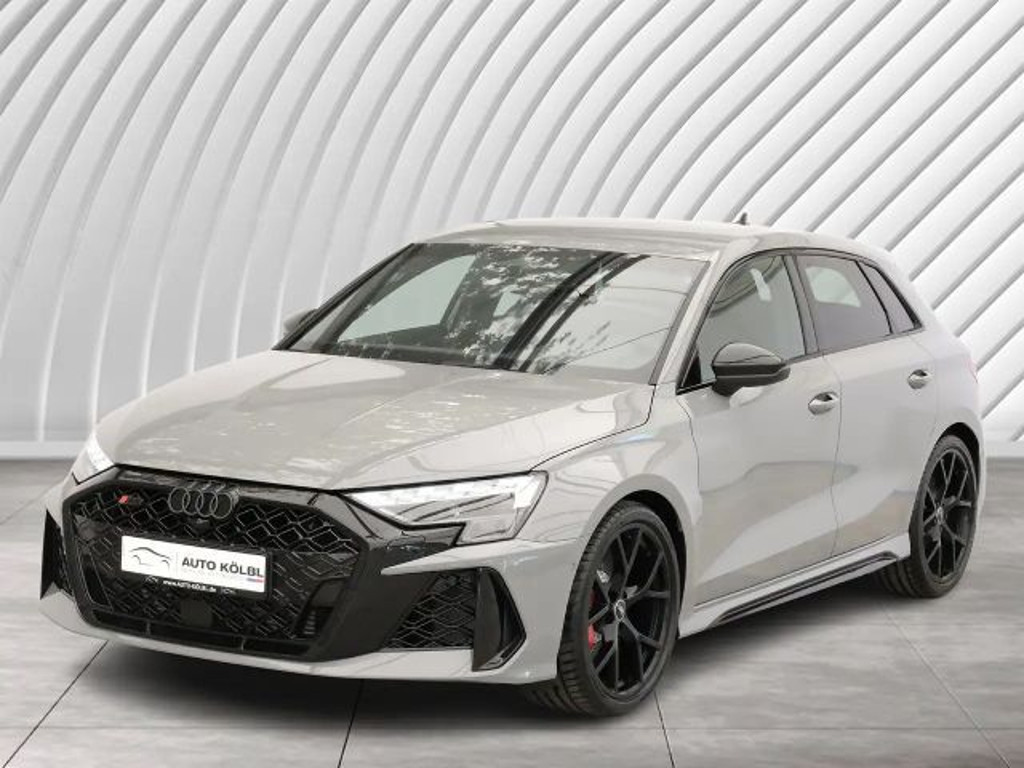 Audi RS3 Sportback Sedan Quattro