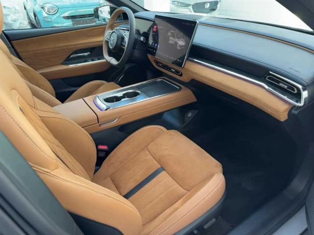 Mazda 6e