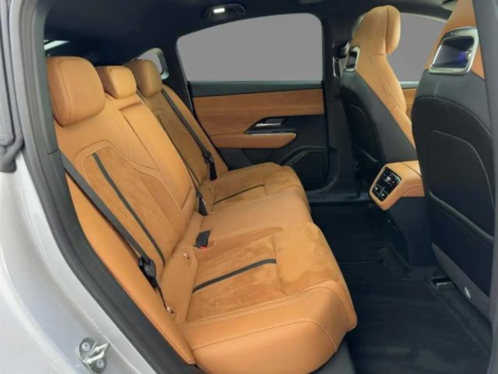 Mazda 6e