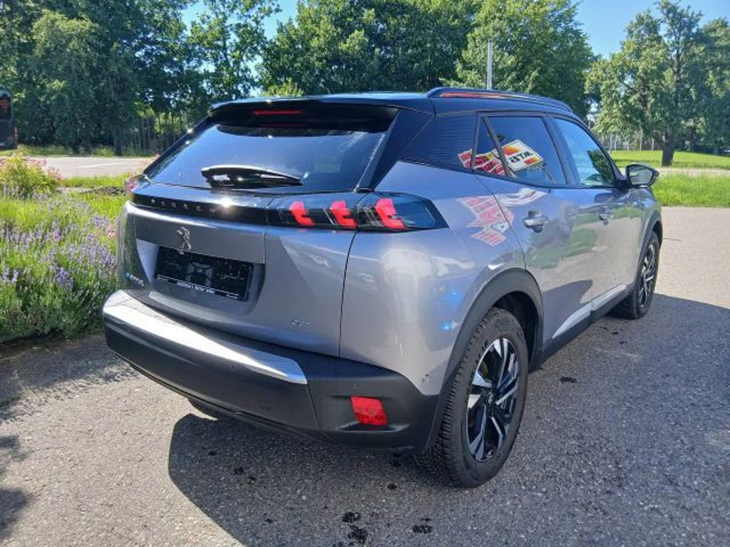 Peugeot e-2008