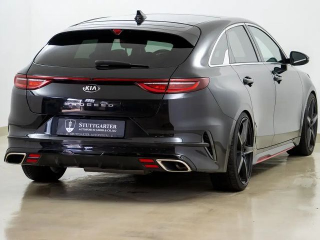 Kia ProCeed