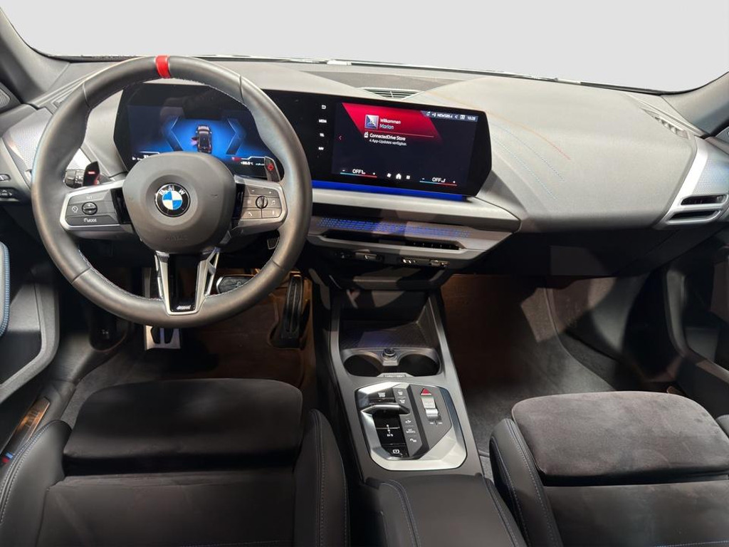 BMW M235