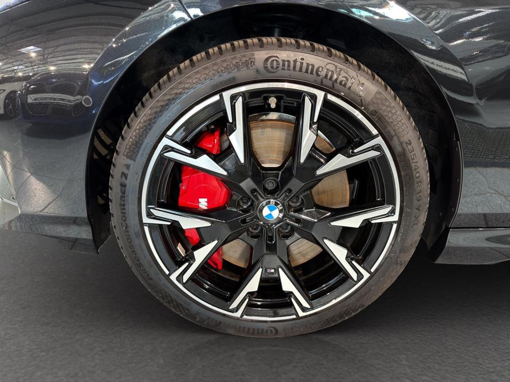 BMW M235