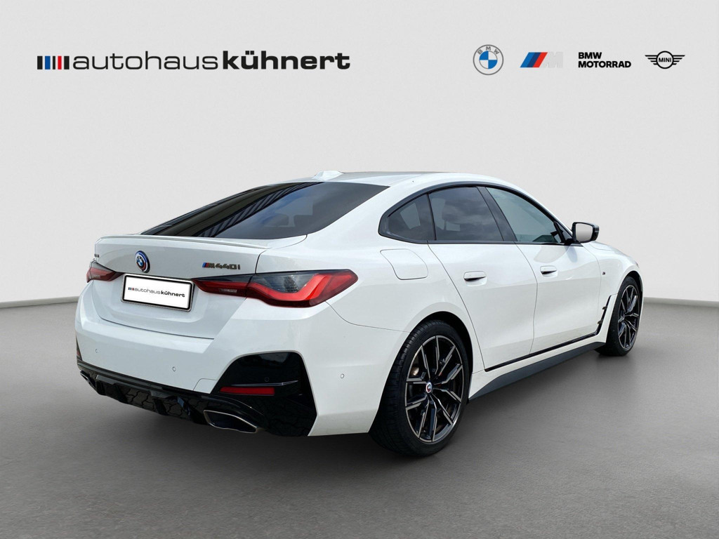 BMW M440