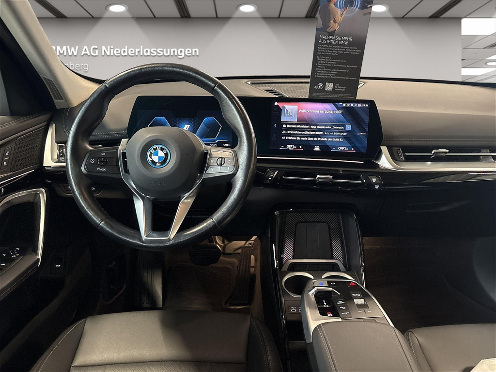 BMW iX1
