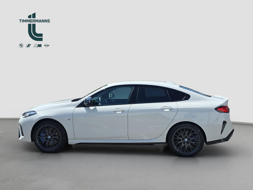 BMW M235