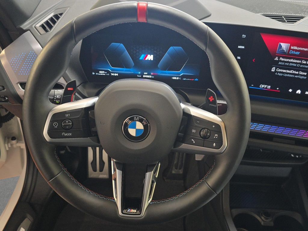 BMW M235