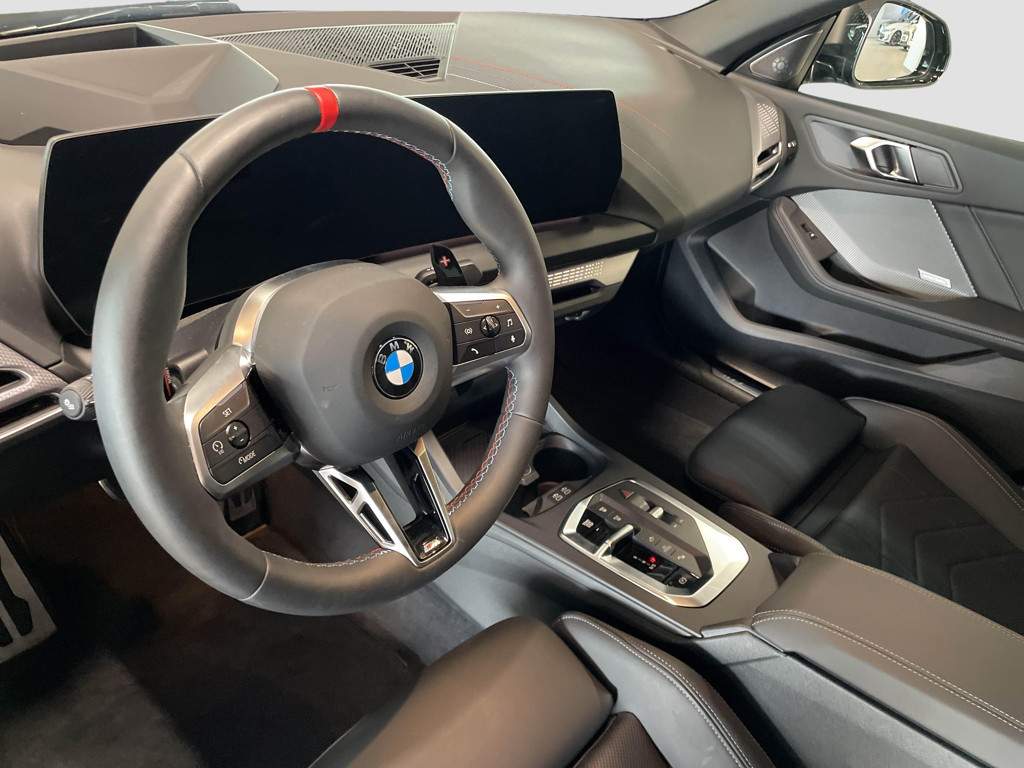 BMW M235