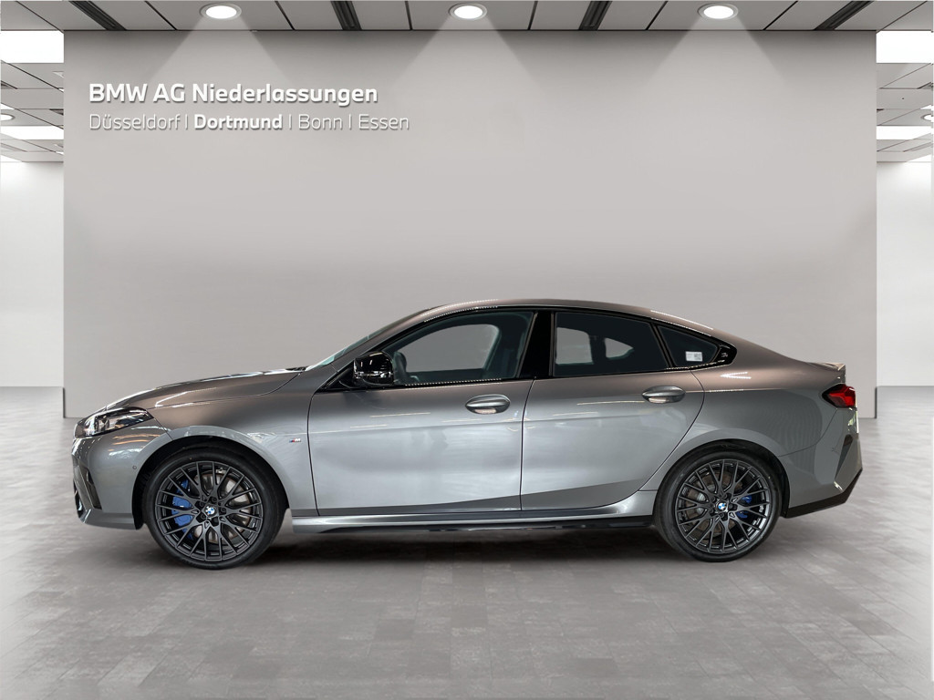 BMW M235
