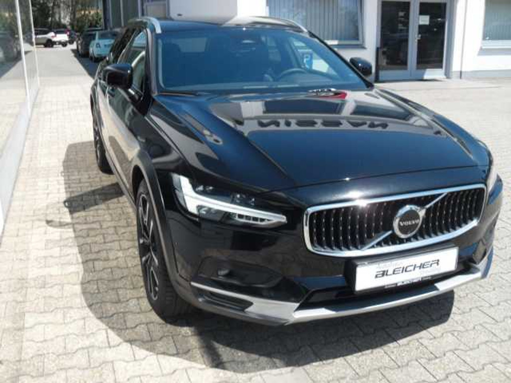 Volvo V90 Cross Country