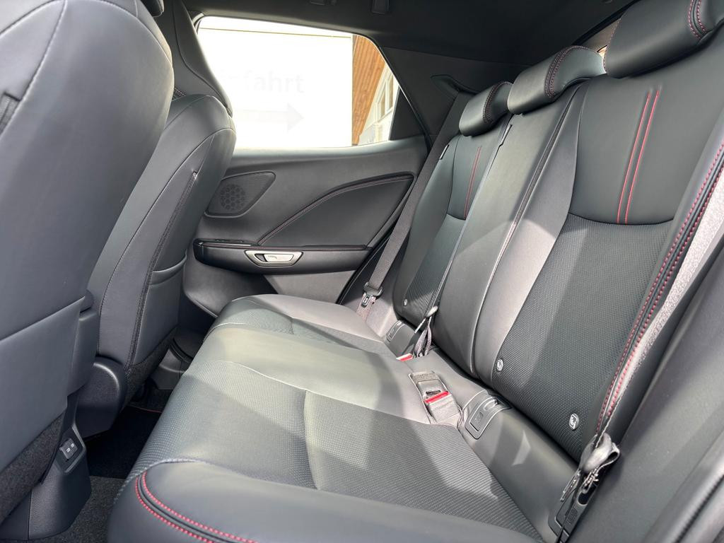 Lexus LBX