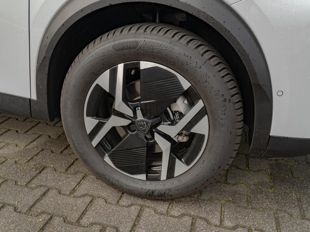 Peugeot e-2008