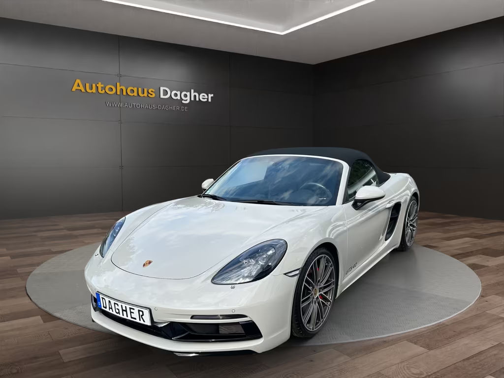 Porsche Boxster GTS 4