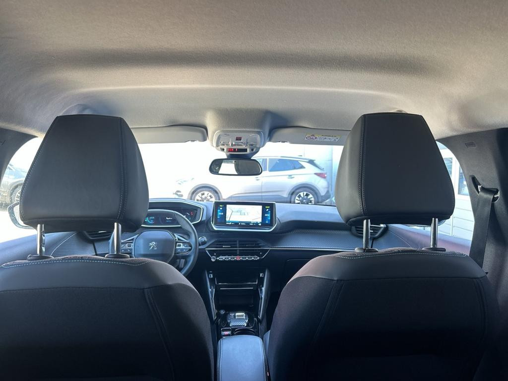 Peugeot e-208